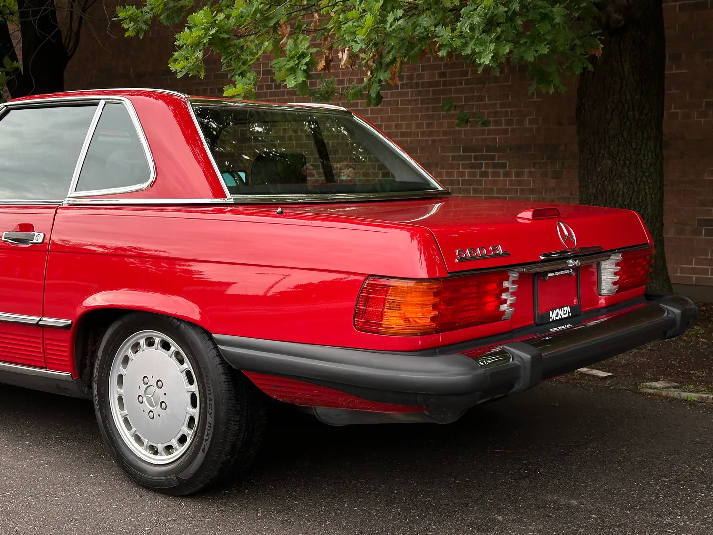 Mercedes Benz 560SL  — photo 25