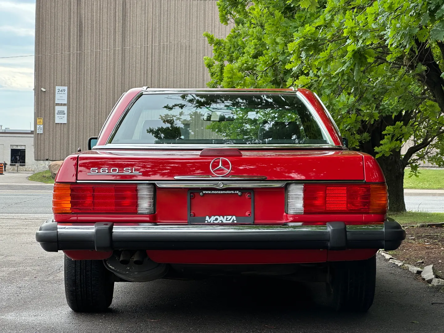 Mercedes Benz 560SL  — photo 28