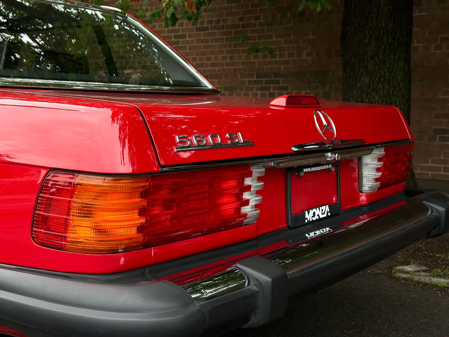 Mercedes Benz 560SL  — photo 26