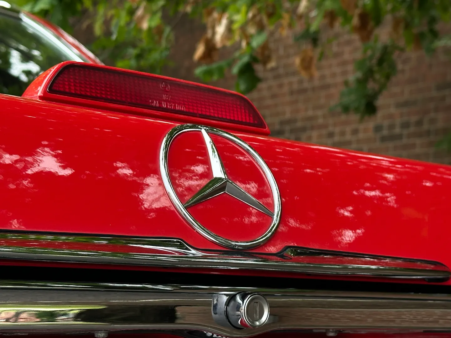 Mercedes Benz 560SL  — photo 32