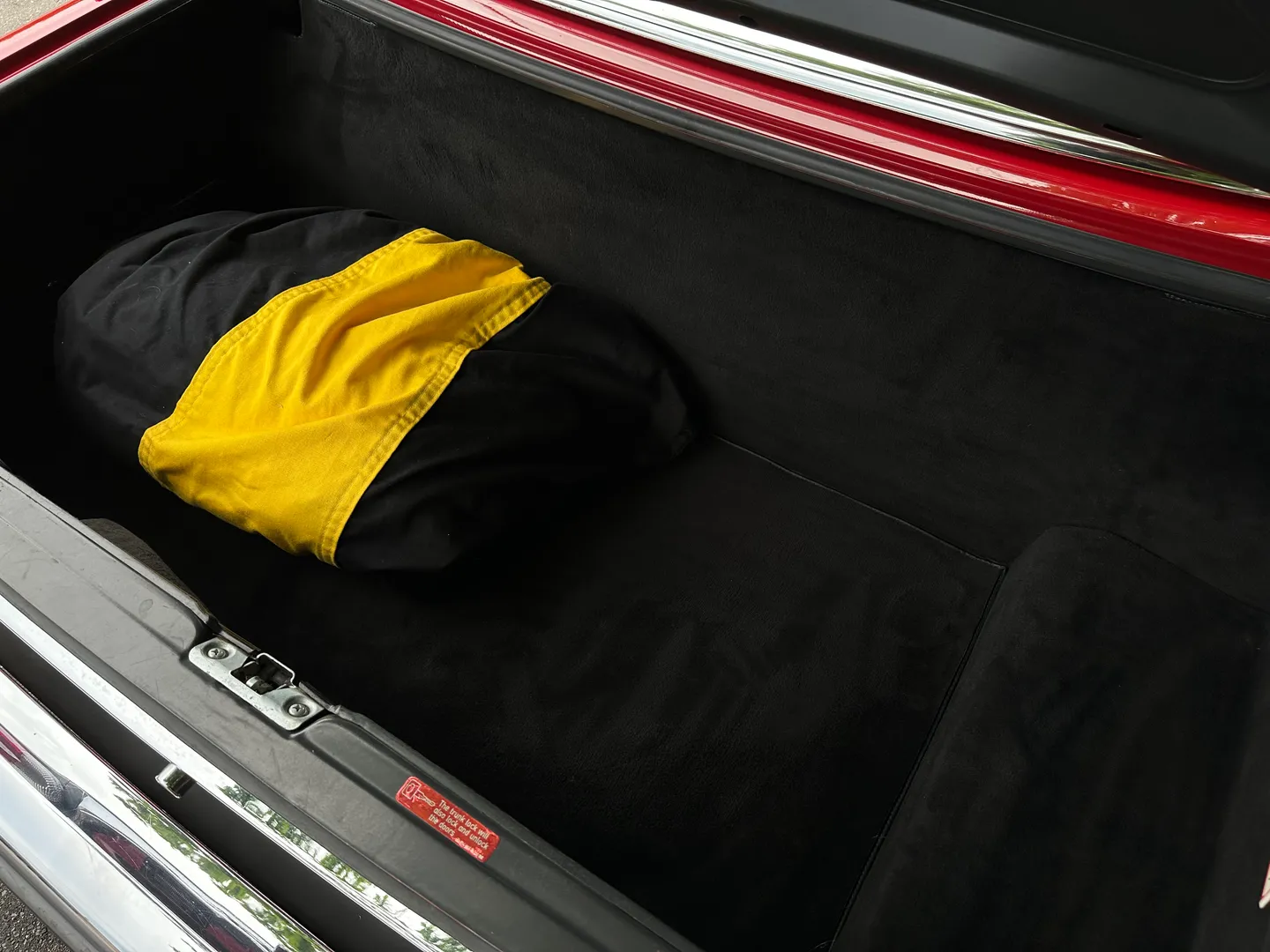 Mercedes Benz 560SL  — photo 34
