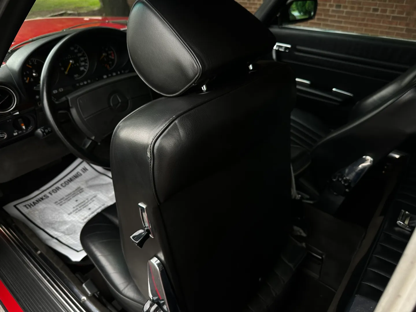 Mercedes Benz 560SL  — photo 43