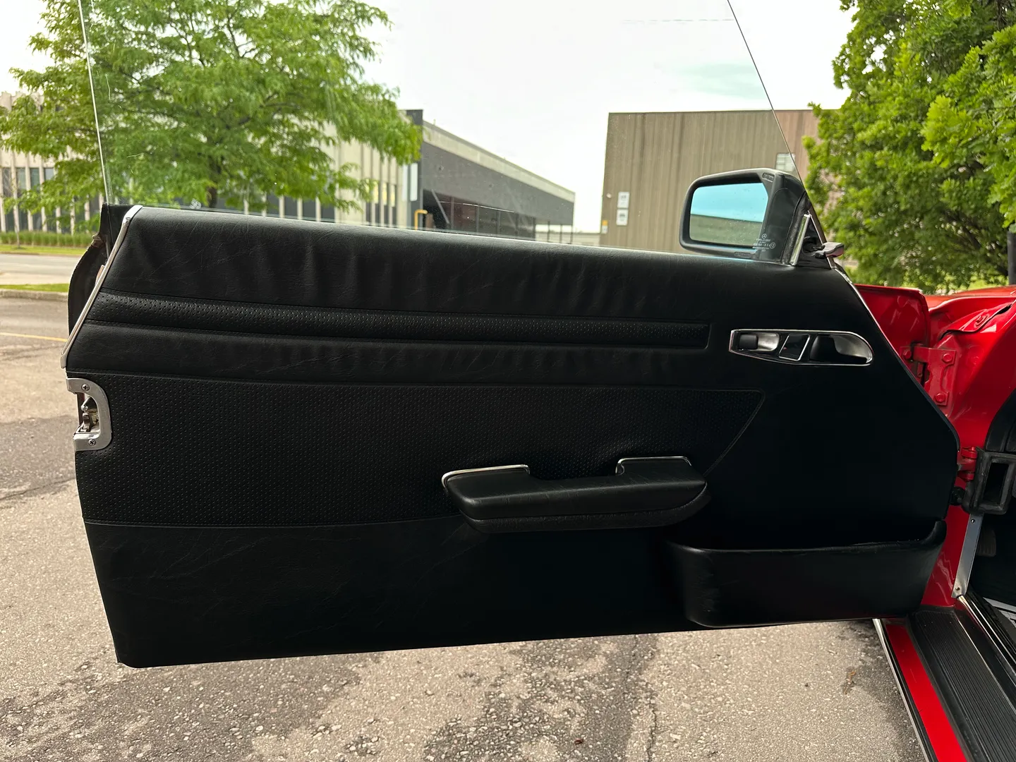 Mercedes Benz 560SL  — photo 45