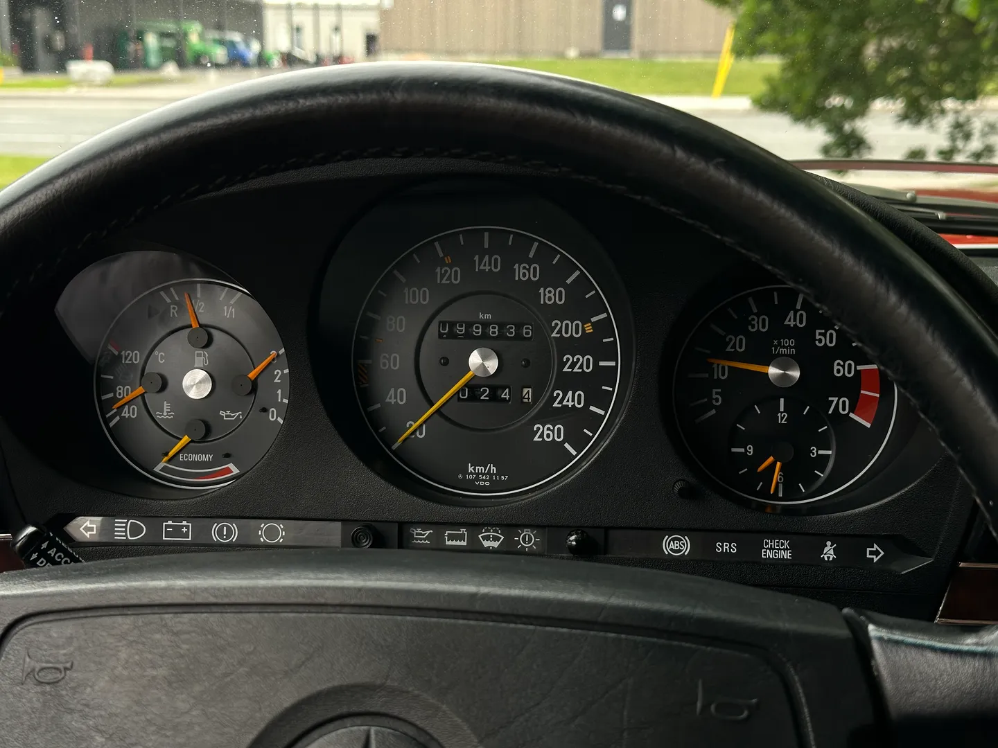 Mercedes Benz 560SL  — photo 62