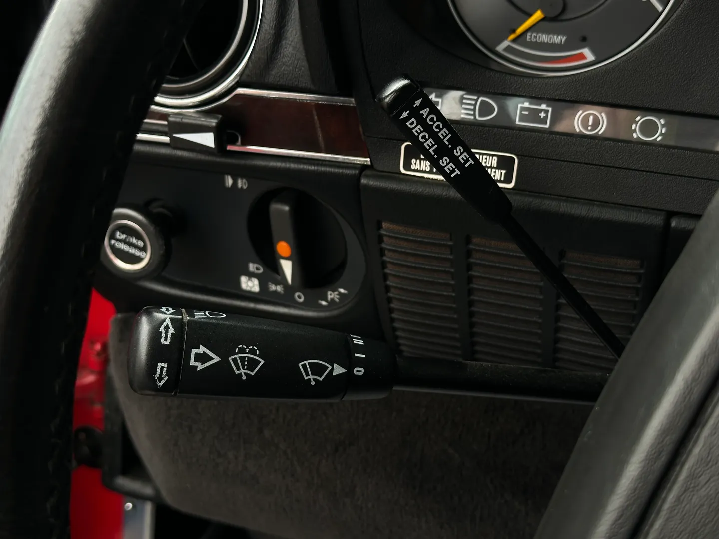 Mercedes Benz 560SL  — photo 67