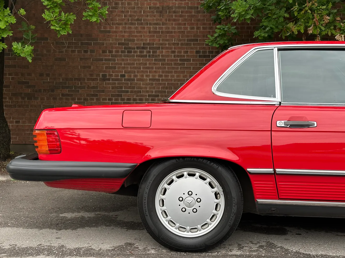 Mercedes Benz 560SL  — photo 71