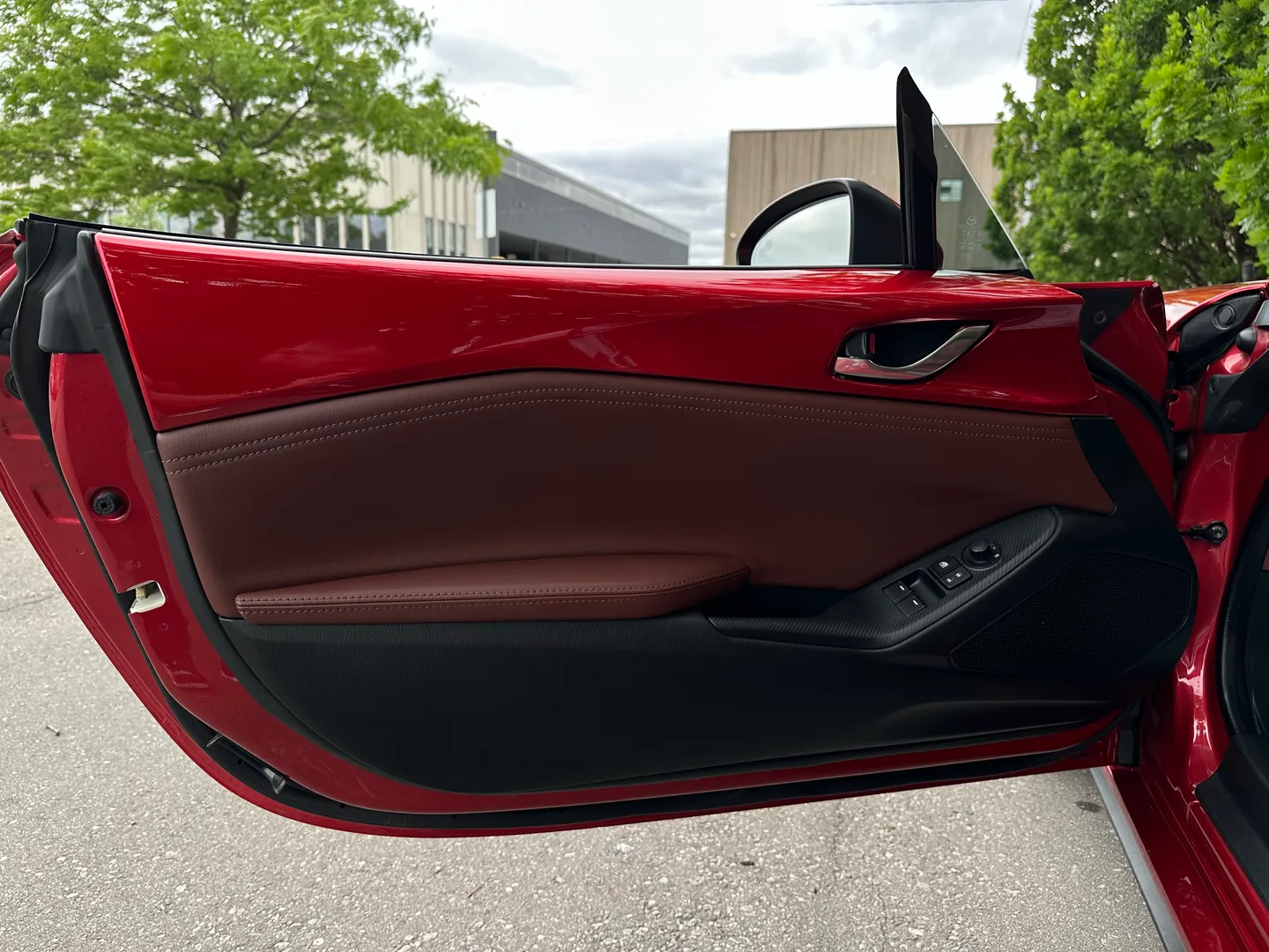 Mazda MX5 Miata RF GT — photo 37