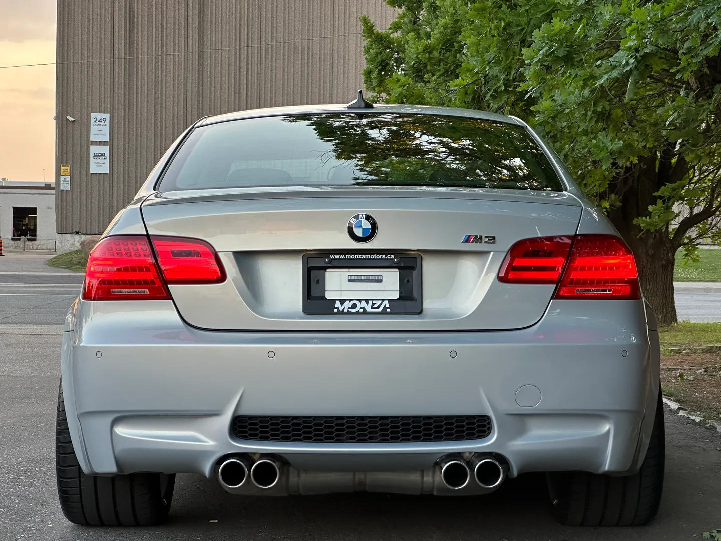 BMW M3 Coupe DCT Individual Paint — photo 28
