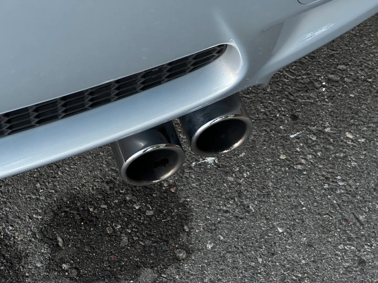 BMW M3 Coupe DCT Individual Paint — photo 32