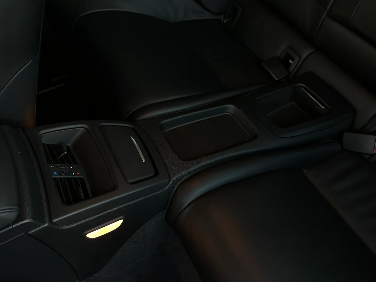 BMW M3 Coupe DCT Individual Paint — photo 52