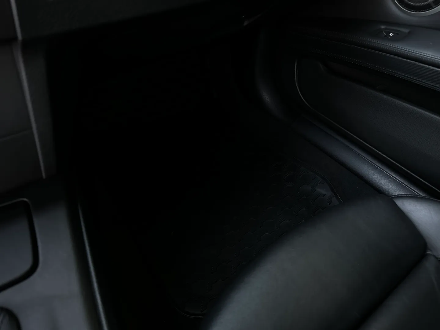 BMW M3 Coupe DCT Individual Paint — photo 71