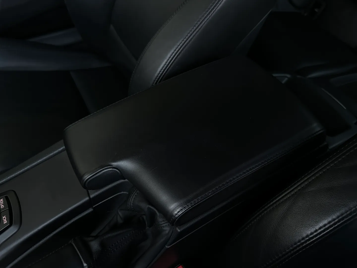 BMW M3 Coupe DCT Individual Paint — photo 74