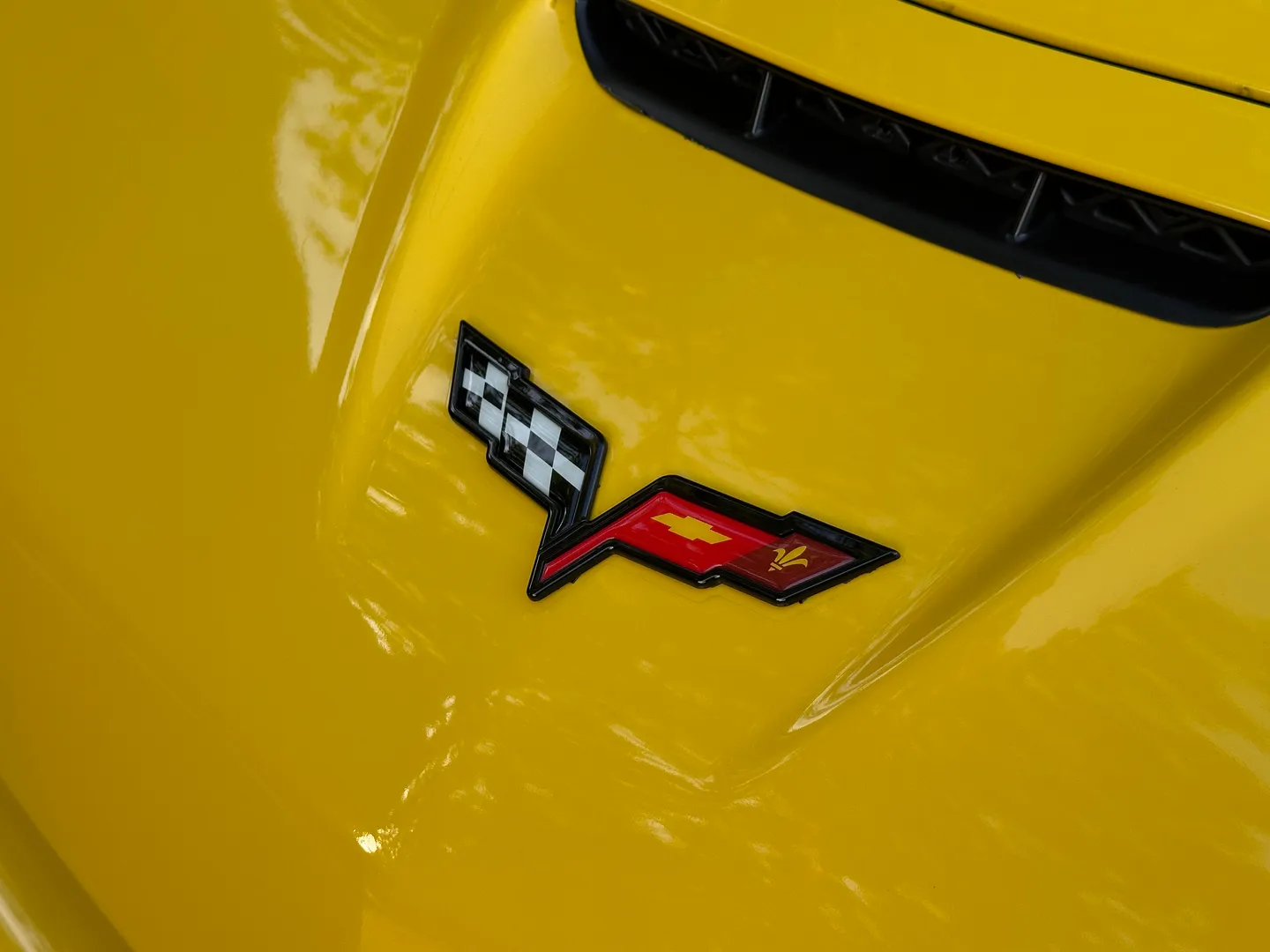 Chevrolet Corvette Z06 — photo 9