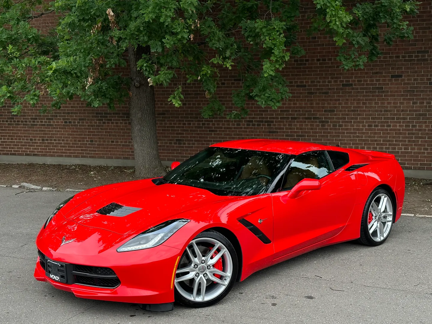 Chevrolet Corvette Stingray Z51 Performance Package 7 Speed Manual 2LT — photo 2