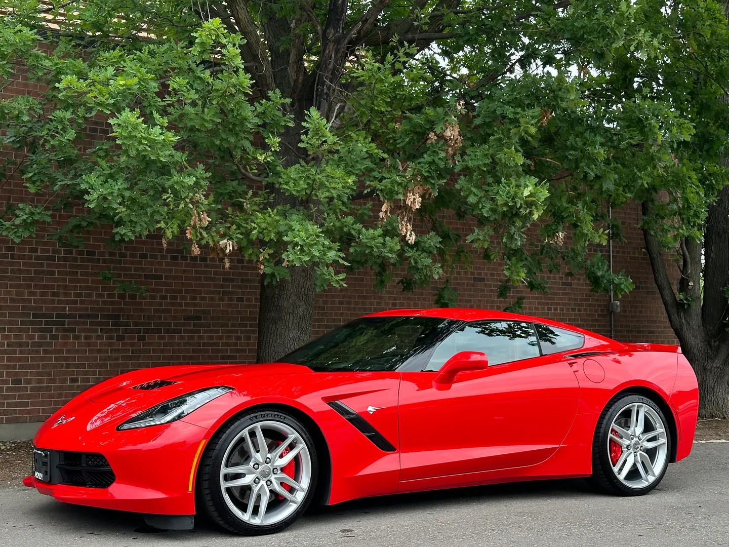 Chevrolet Corvette Stingray Z51 Performance Package 7 Speed Manual 2LT — photo 11