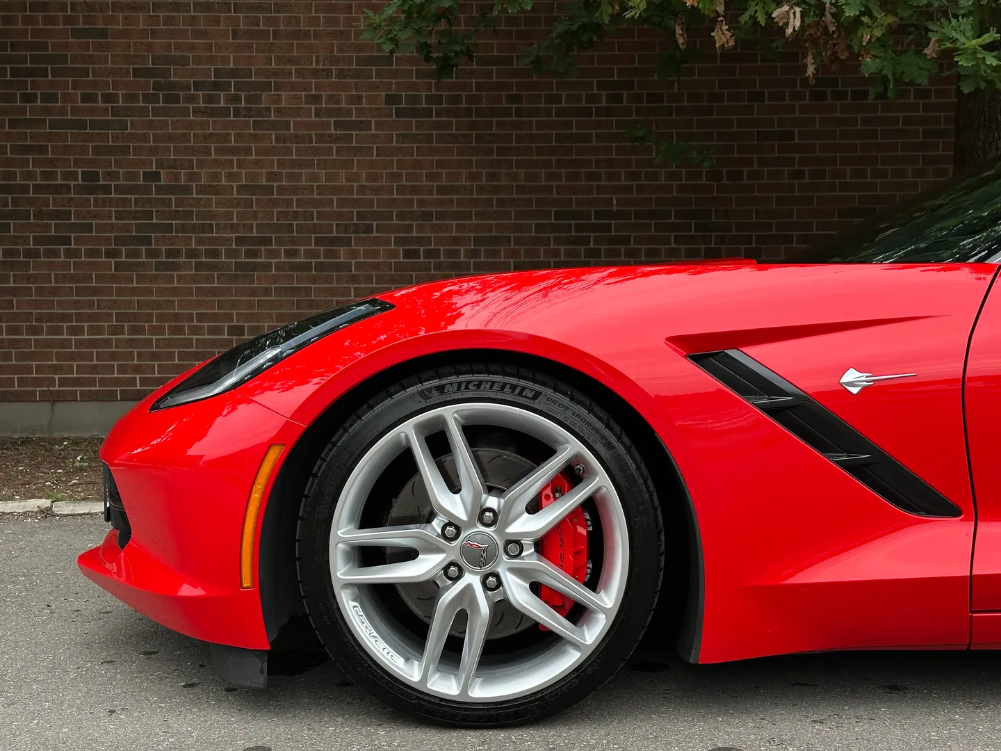 Chevrolet Corvette Stingray Z51 Performance Package 7 Speed Manual 2LT — photo 14