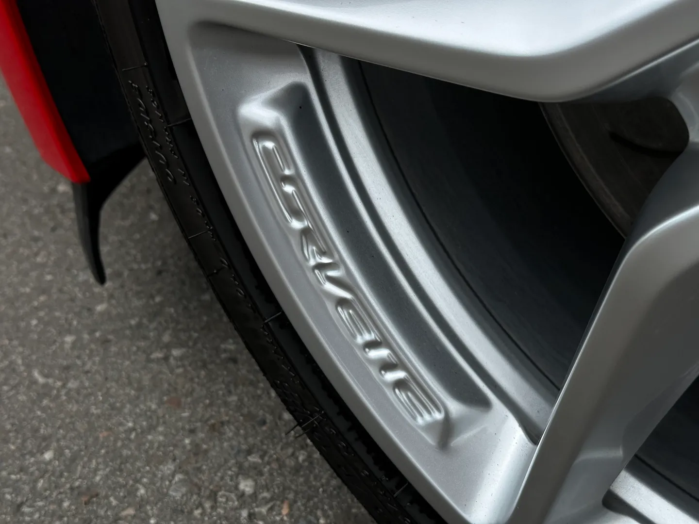 Chevrolet Corvette Stingray Z51 Performance Package 7 Speed Manual 2LT — photo 20