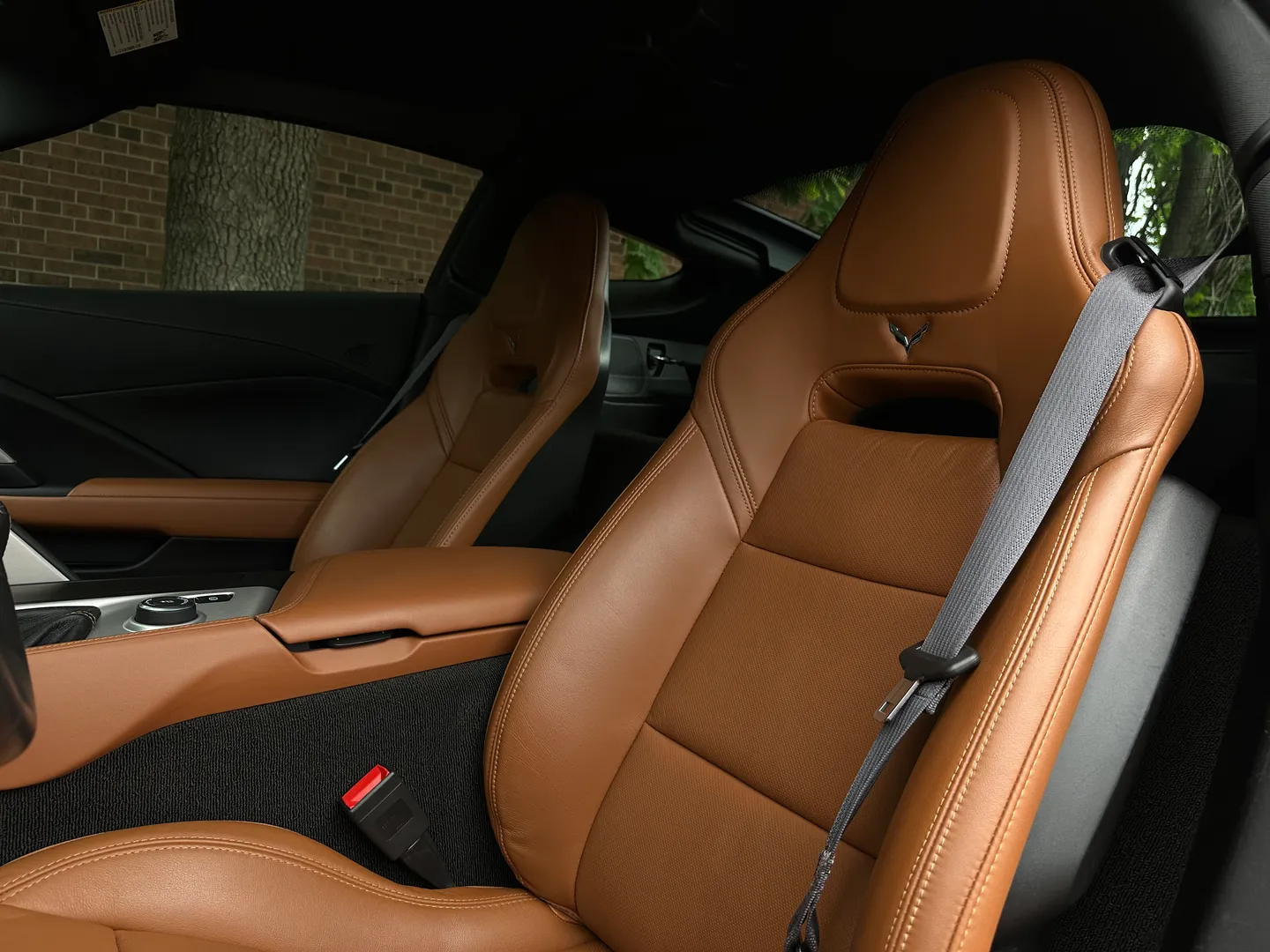 Chevrolet Corvette Stingray Z51 Performance Package 7 Speed Manual 2LT — photo 41