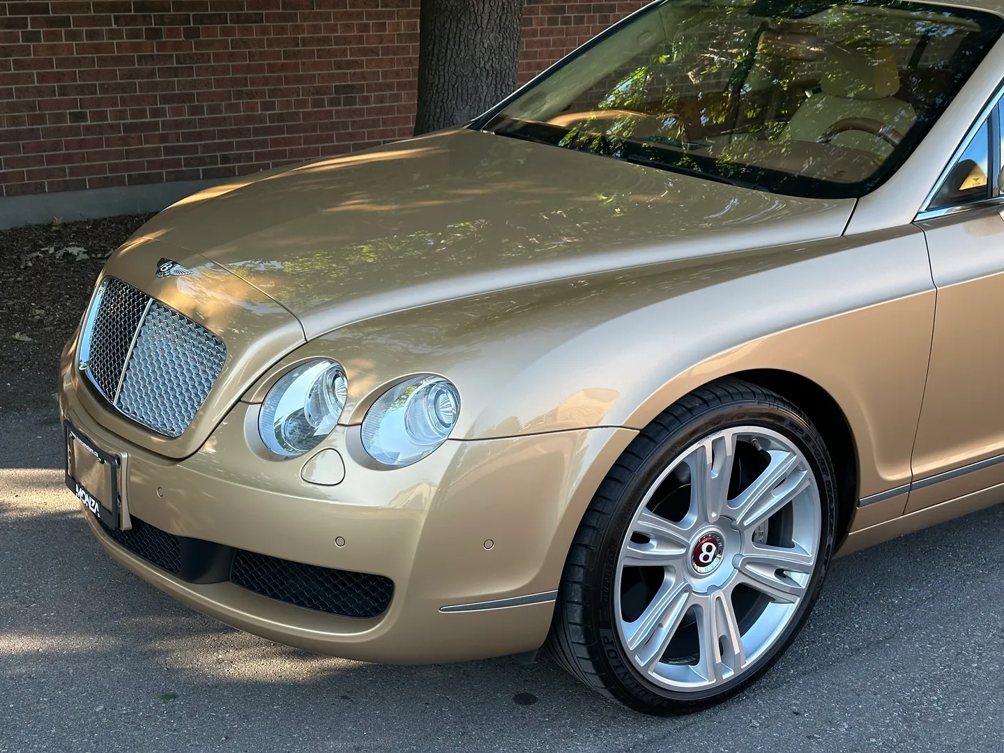 Bentley Continental Flying Spur — photo 5