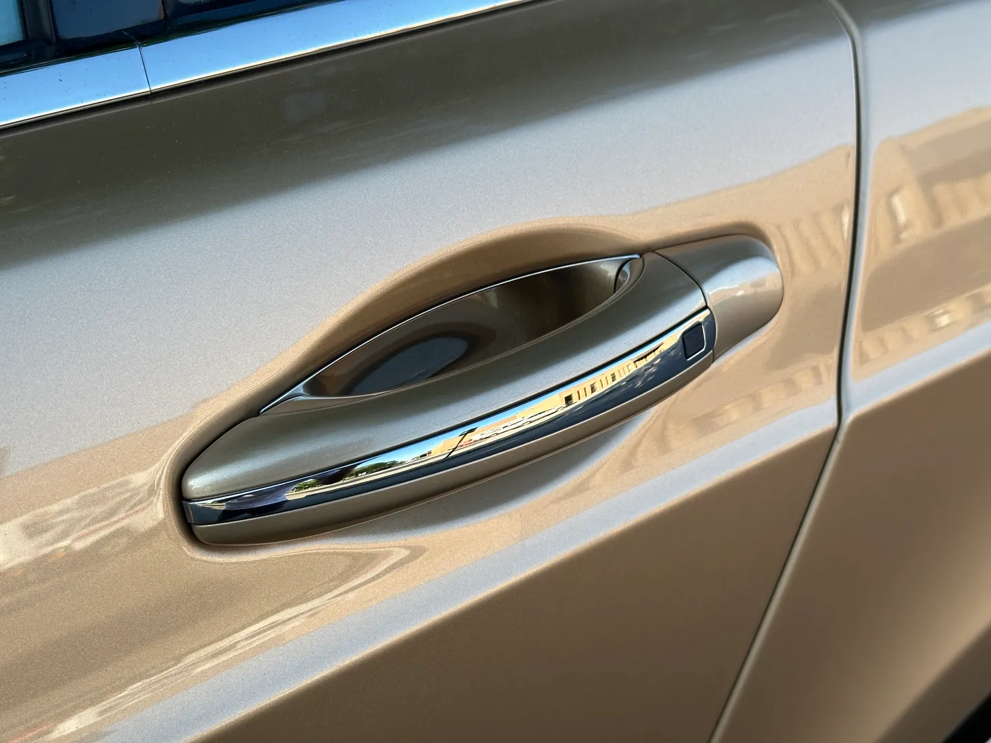 Bentley Continental Flying Spur — photo 20