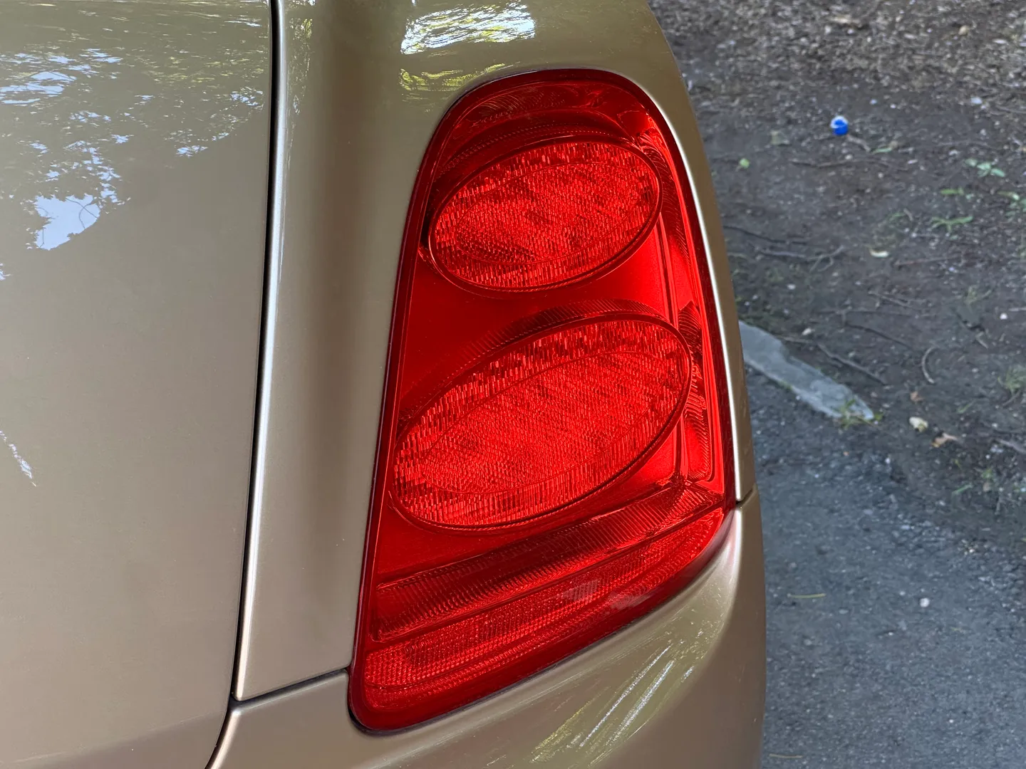 Bentley Continental Flying Spur — photo 26
