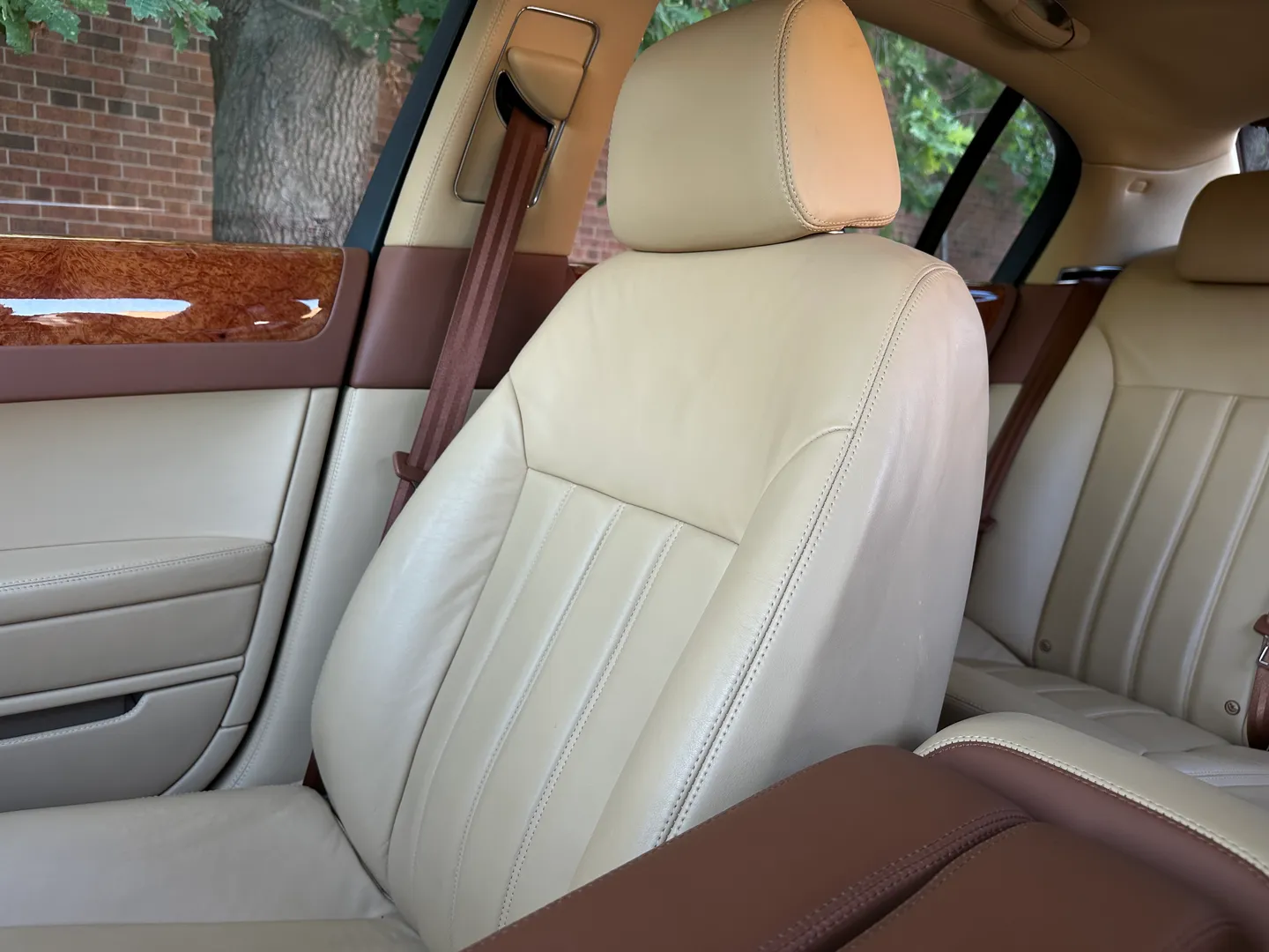 Bentley Continental Flying Spur — photo 61