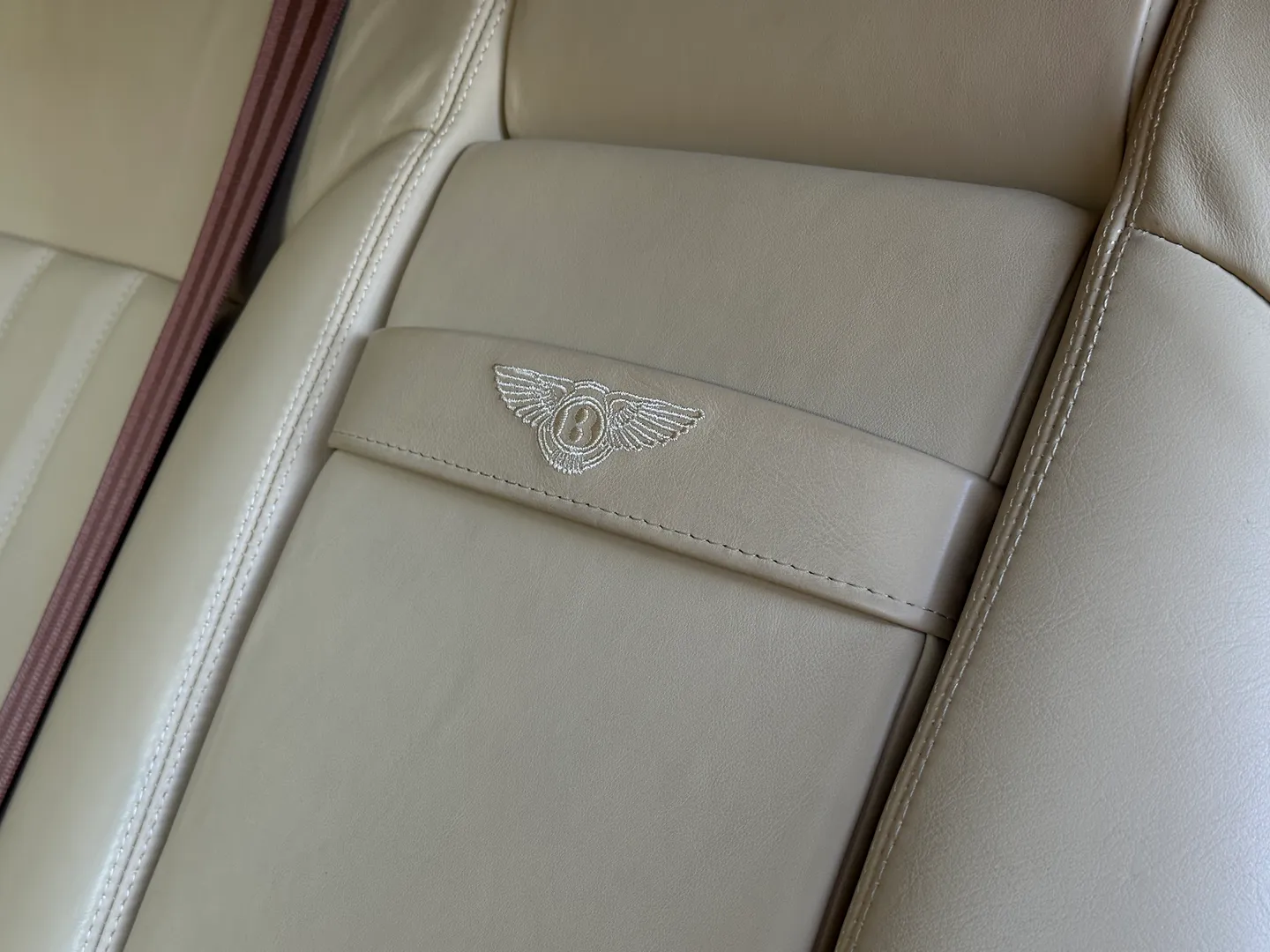 Bentley Continental Flying Spur — photo 72