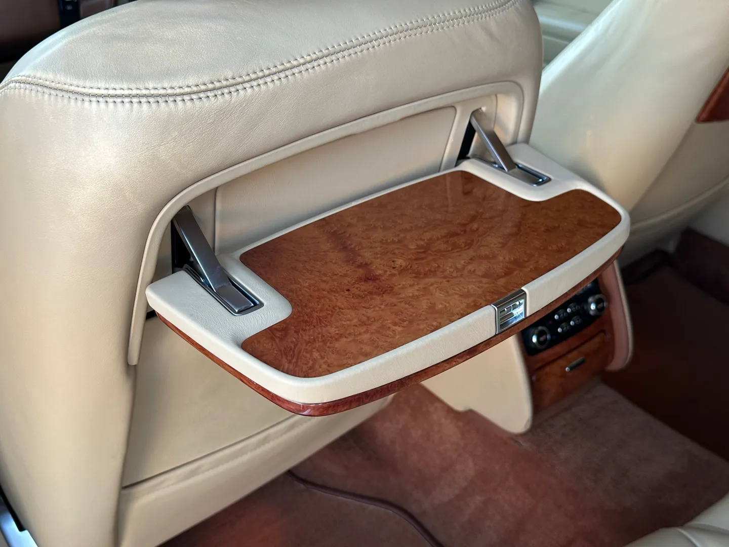 Bentley Continental Flying Spur — photo 75
