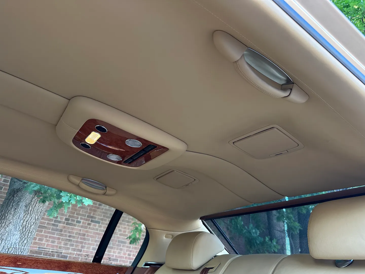 Bentley Continental Flying Spur — photo 79
