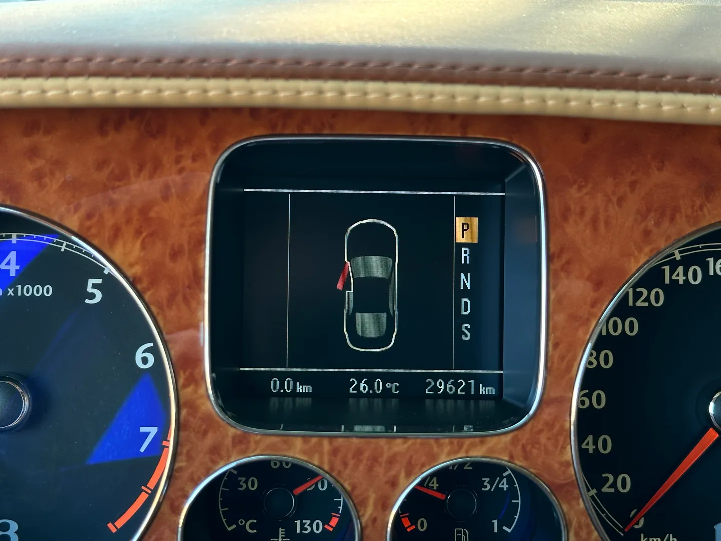 Bentley Continental Flying Spur — photo 89