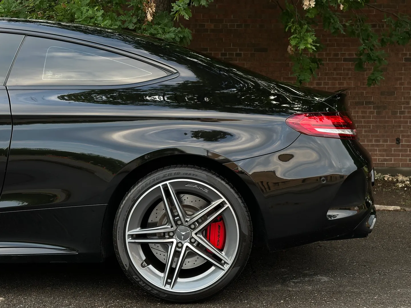 Mercedes Benz C63S AMG Coupe — photo 13