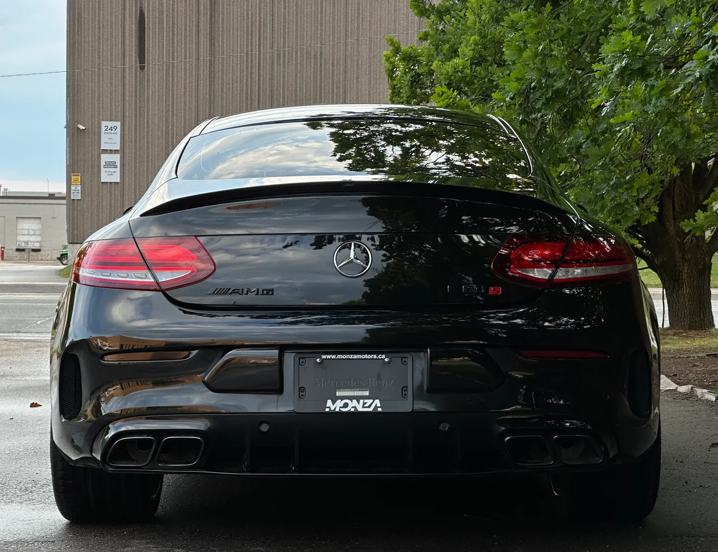 Mercedes Benz C63S AMG Coupe — photo 25