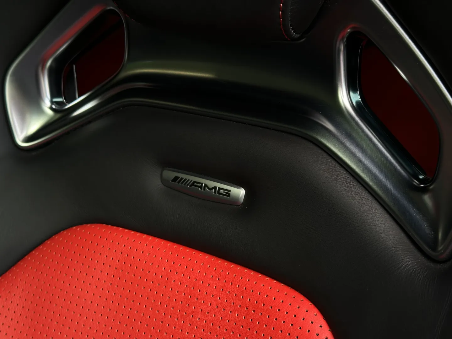 Mercedes Benz C63S AMG Coupe — photo 38