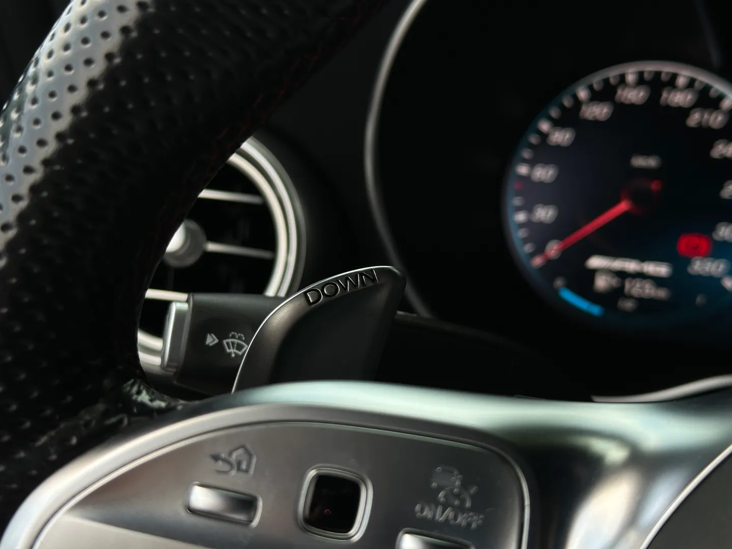 Mercedes Benz C63S AMG Coupe — photo 89