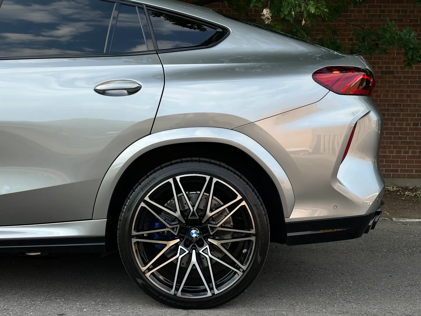 BMW X6M Competition — photo 14