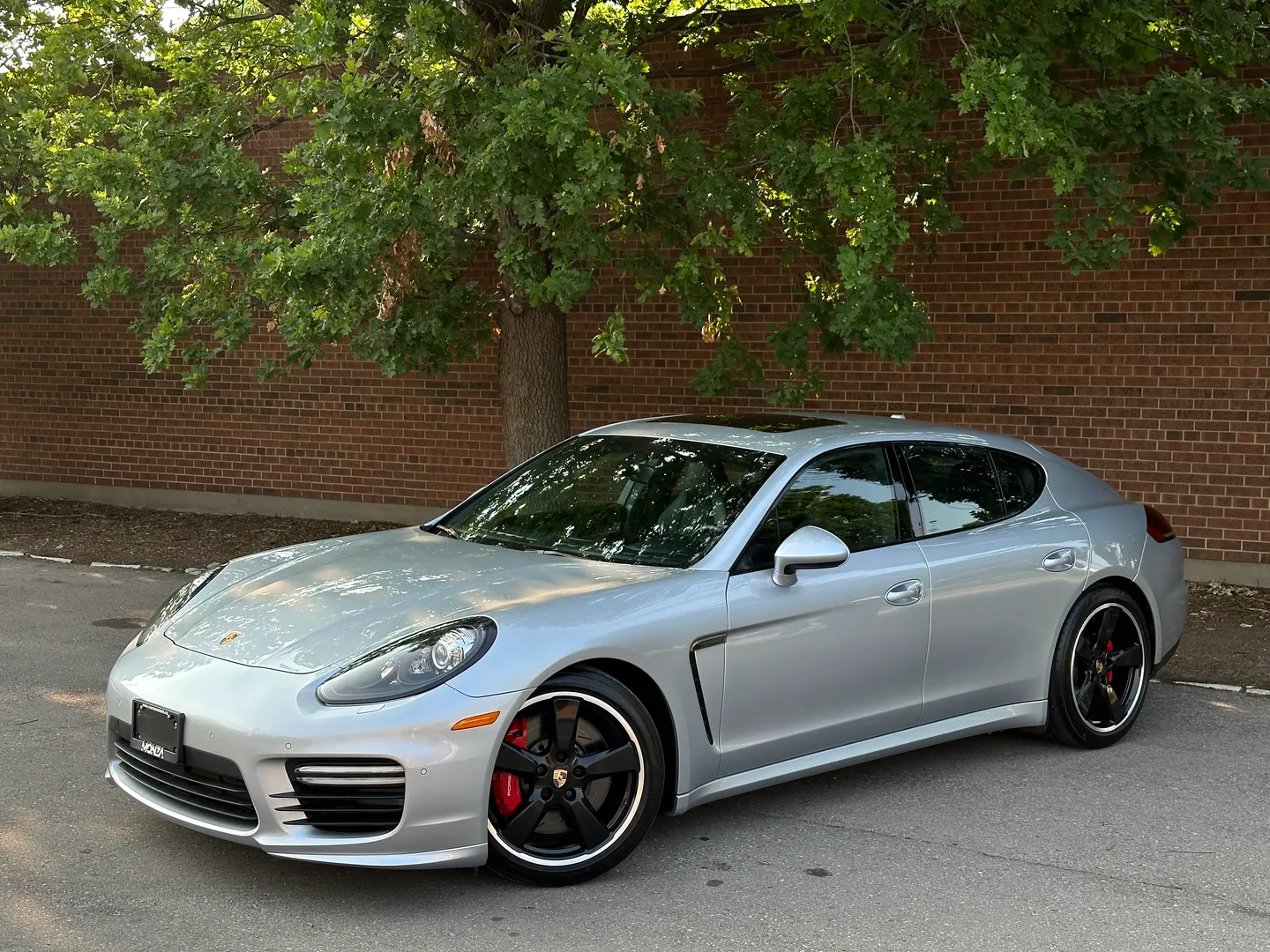 Porsche Panamera GTS — photo 2