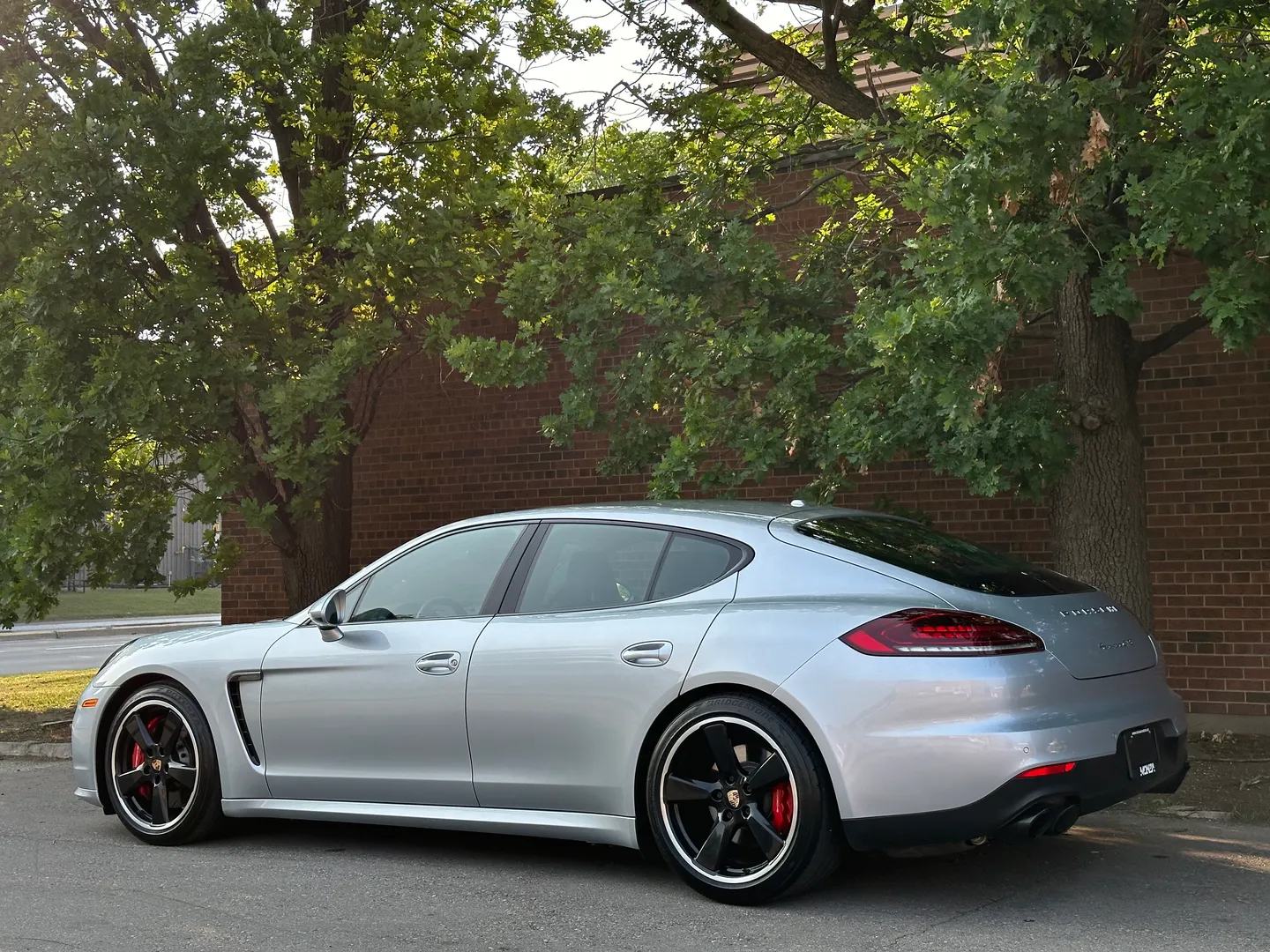 Porsche Panamera GTS — photo 20