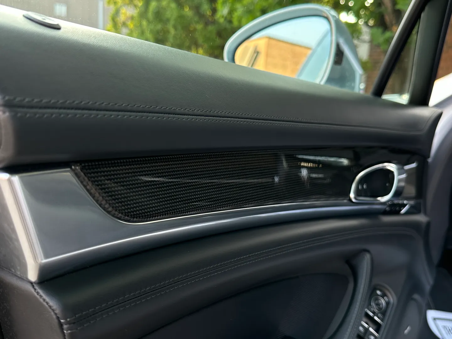 Porsche Panamera GTS — photo 43