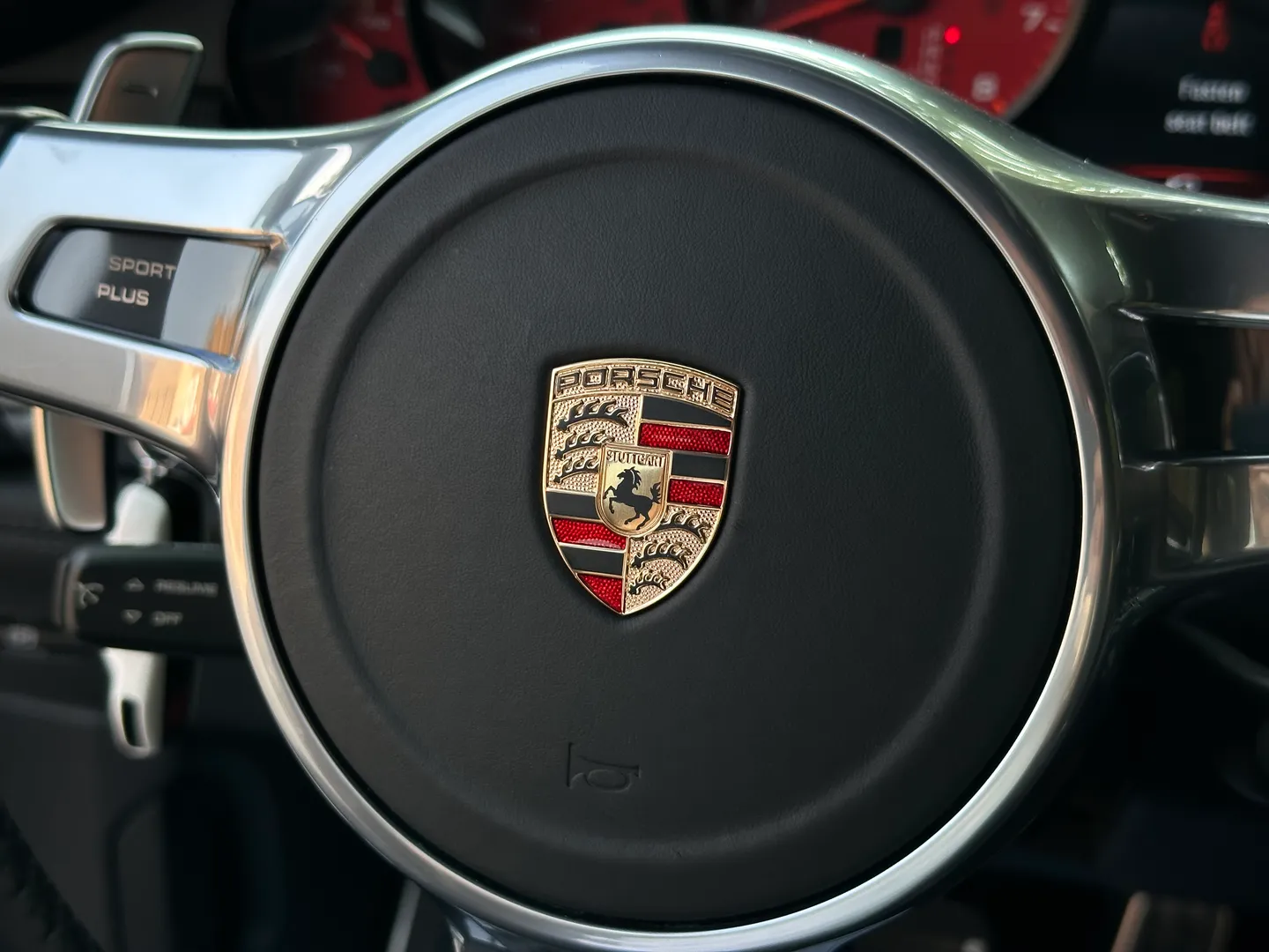 Porsche Panamera GTS — photo 73