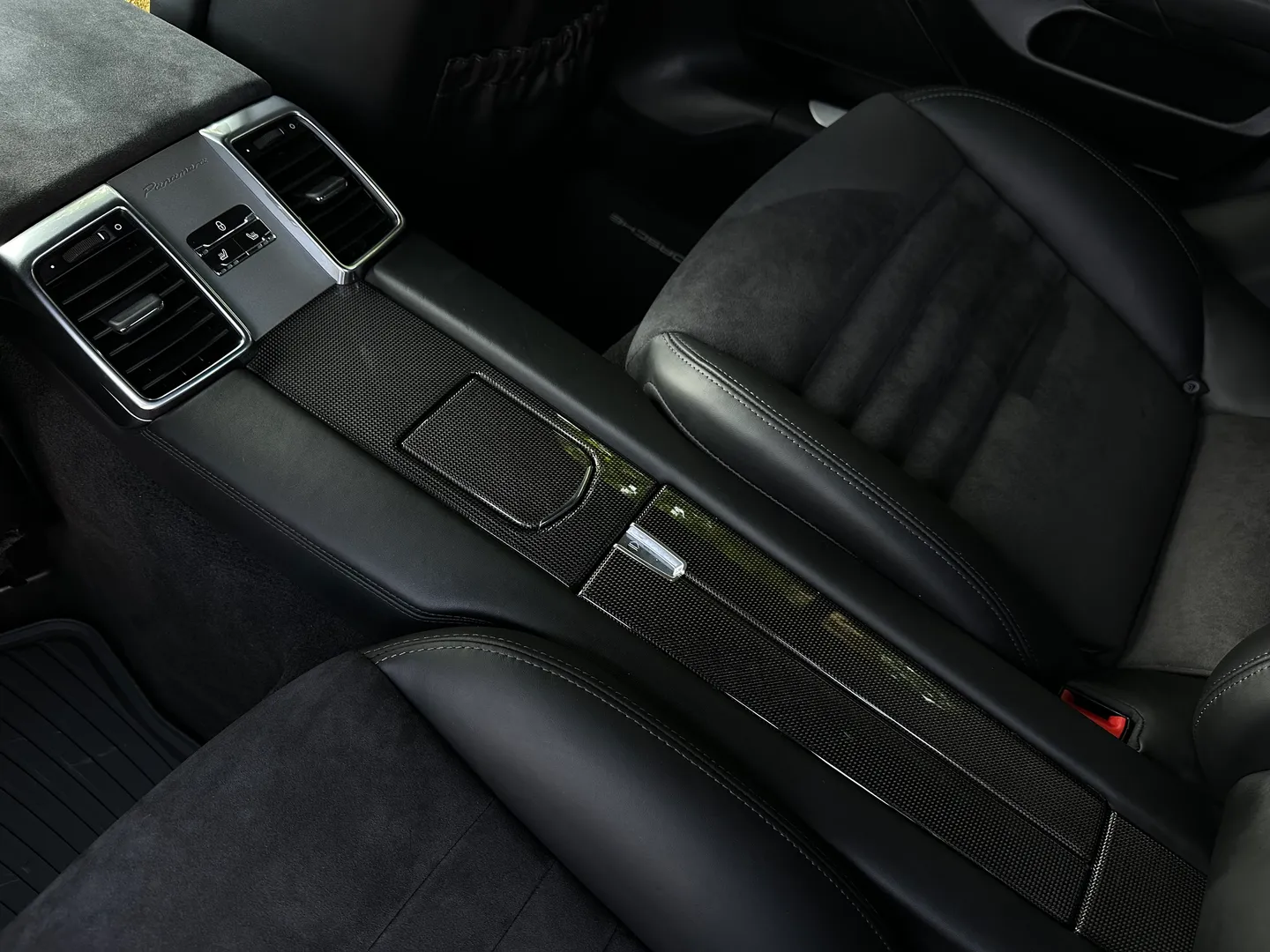 Porsche Panamera GTS — photo 84