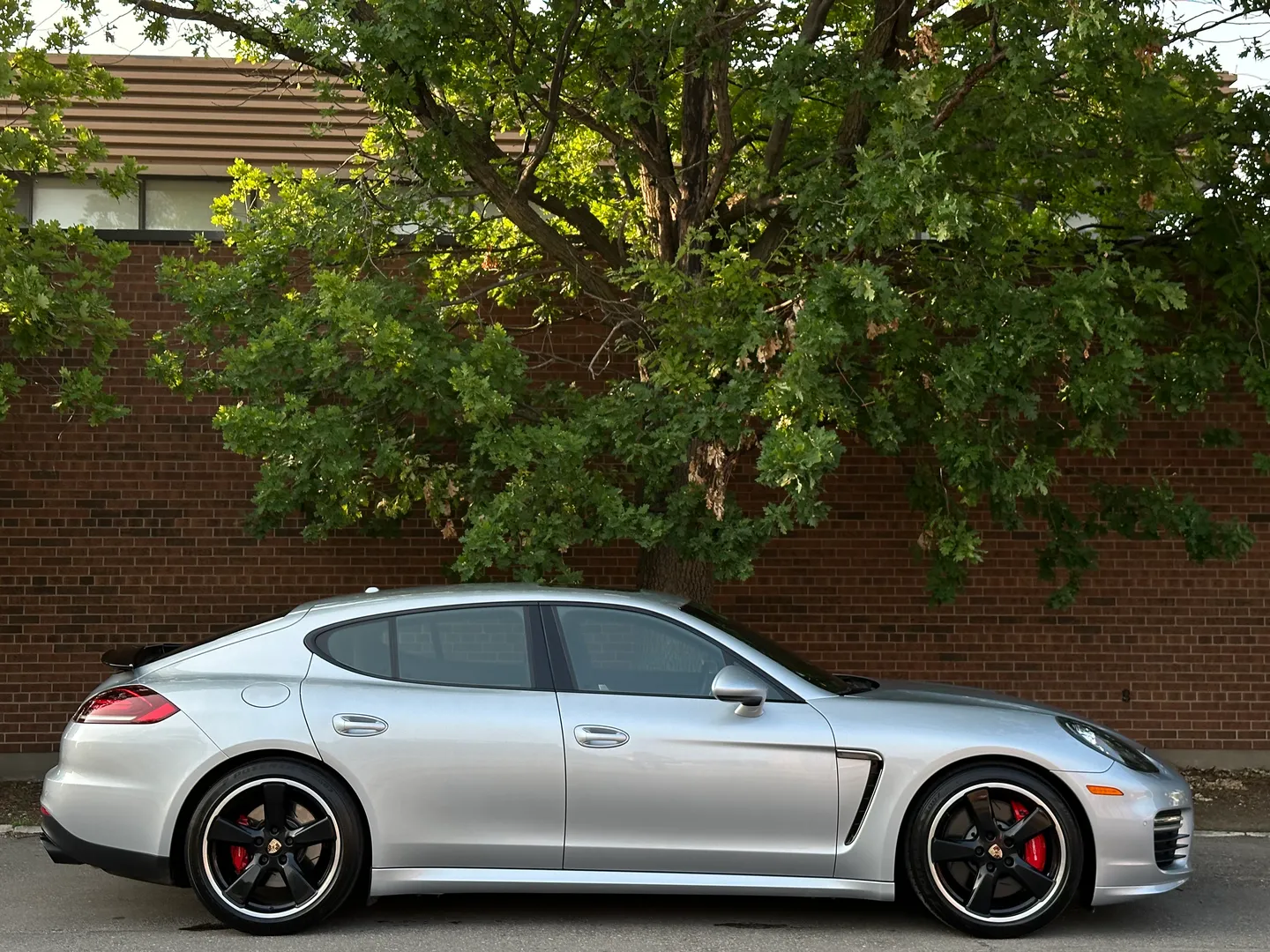 Porsche Panamera GTS — photo 89