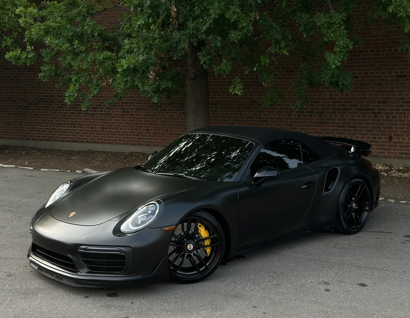 Porsche 911 Turbo S Cabriolet — photo 4