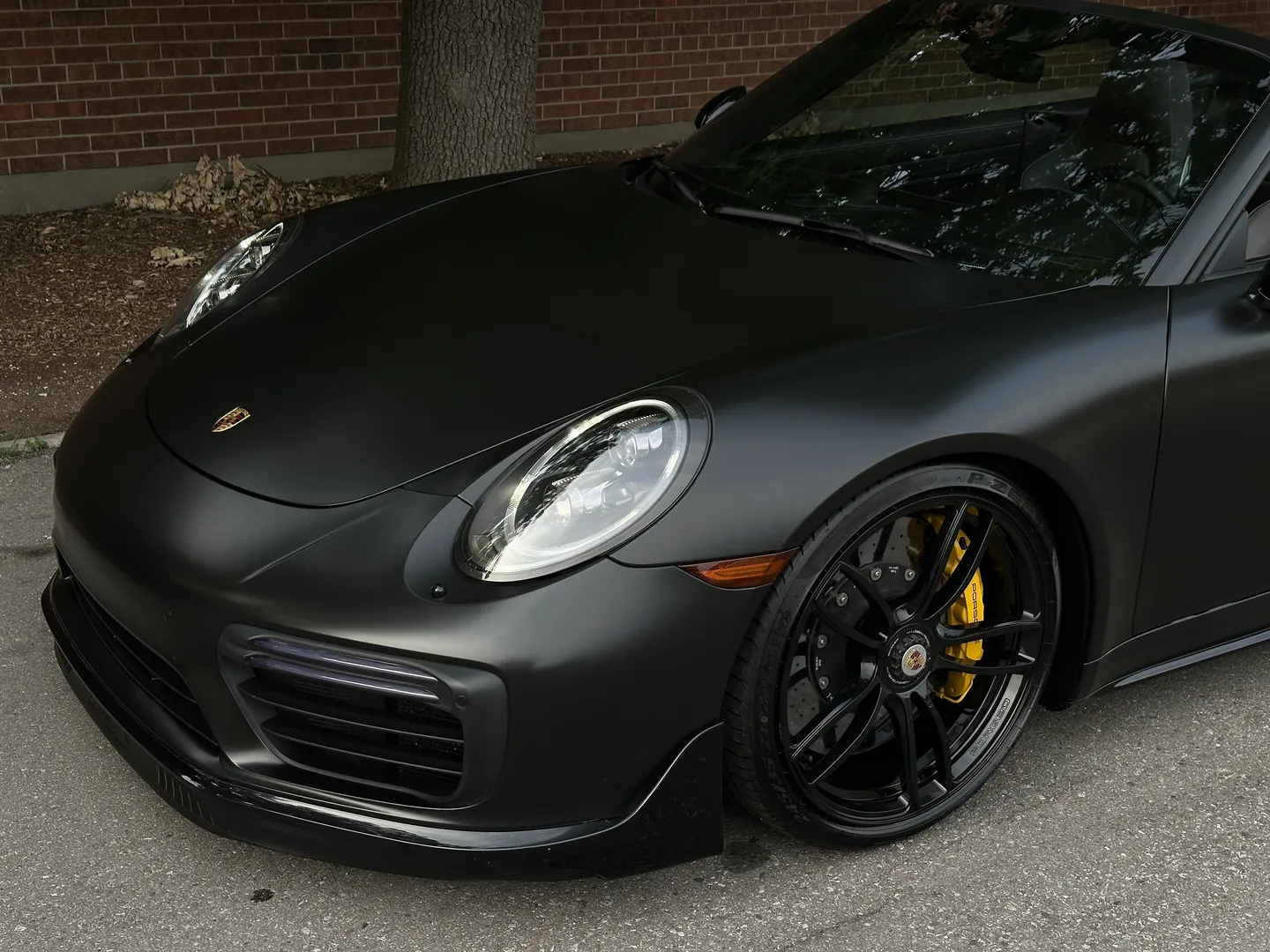 Porsche 911 Turbo S Cabriolet — photo 7