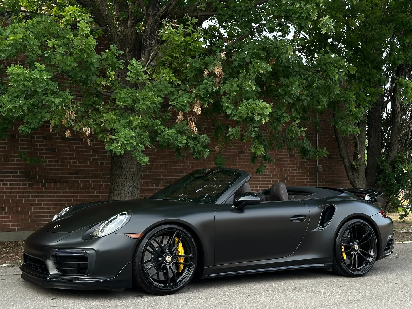 Porsche 911 Turbo S Cabriolet — photo 11