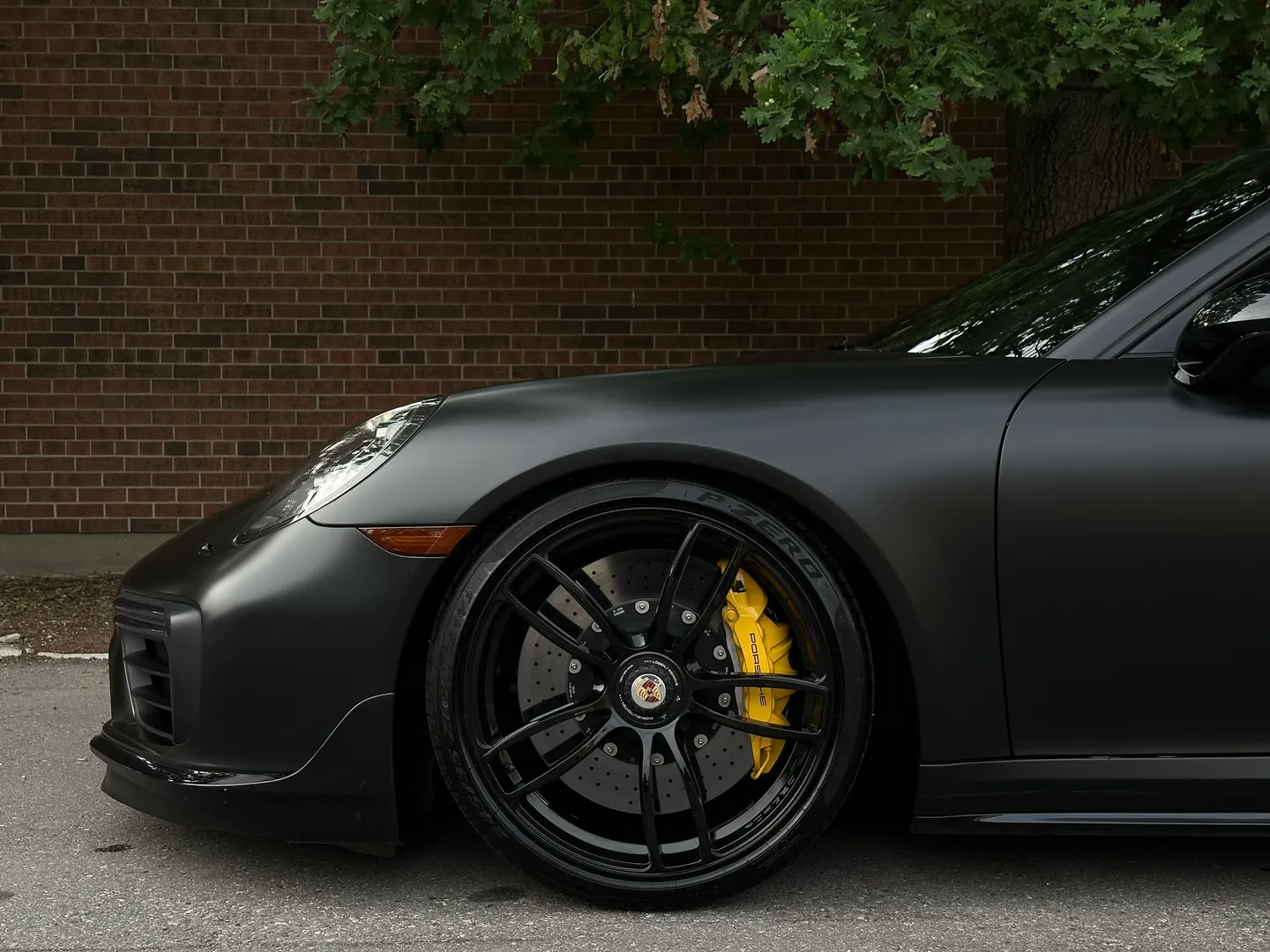 Porsche 911 Turbo S Cabriolet — photo 14