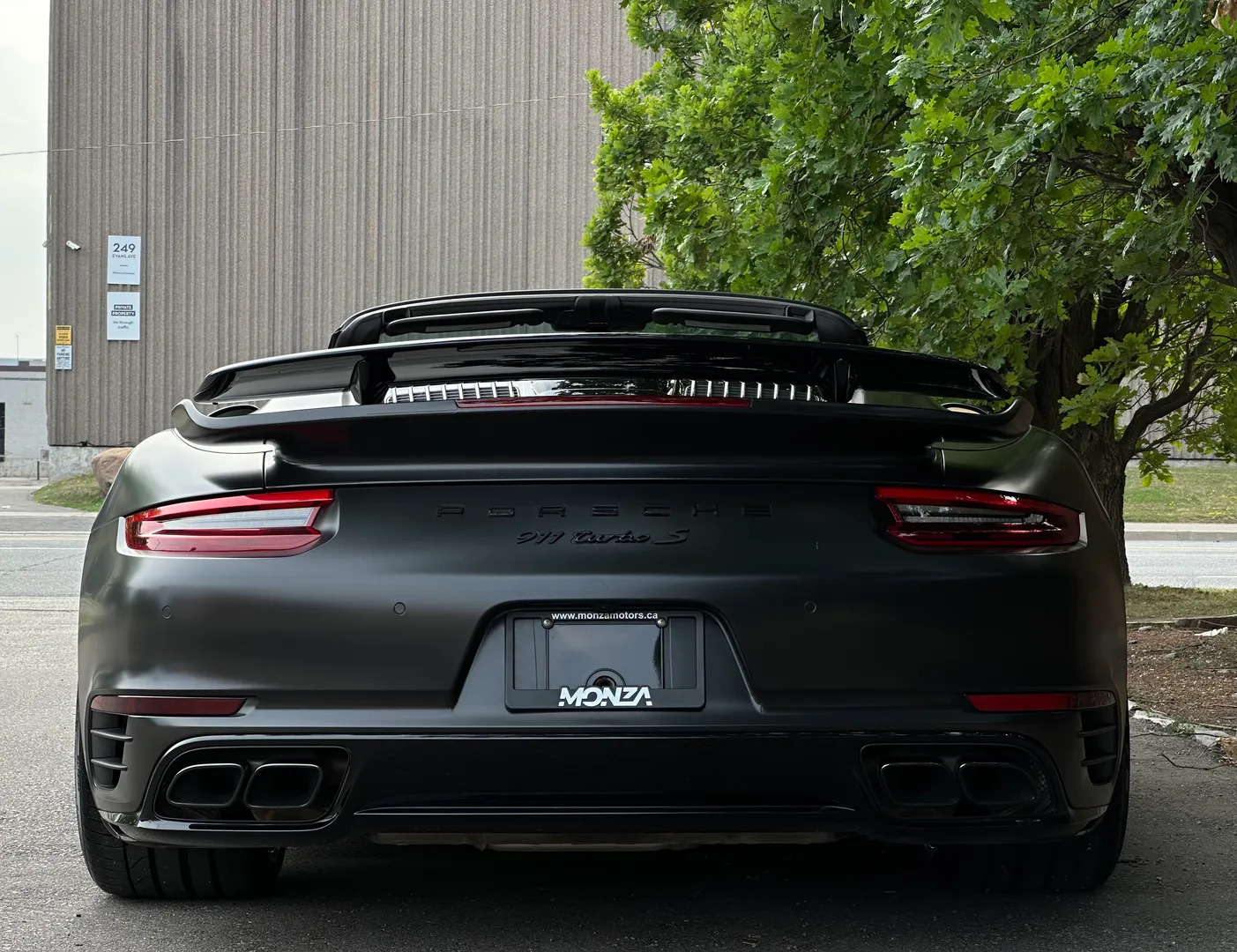 Porsche 911 Turbo S Cabriolet — photo 28