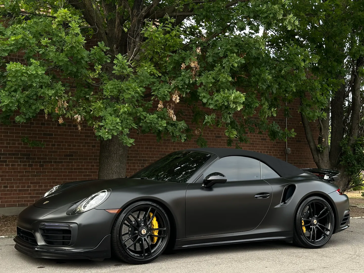 Porsche 911 Turbo S Cabriolet — photo 39