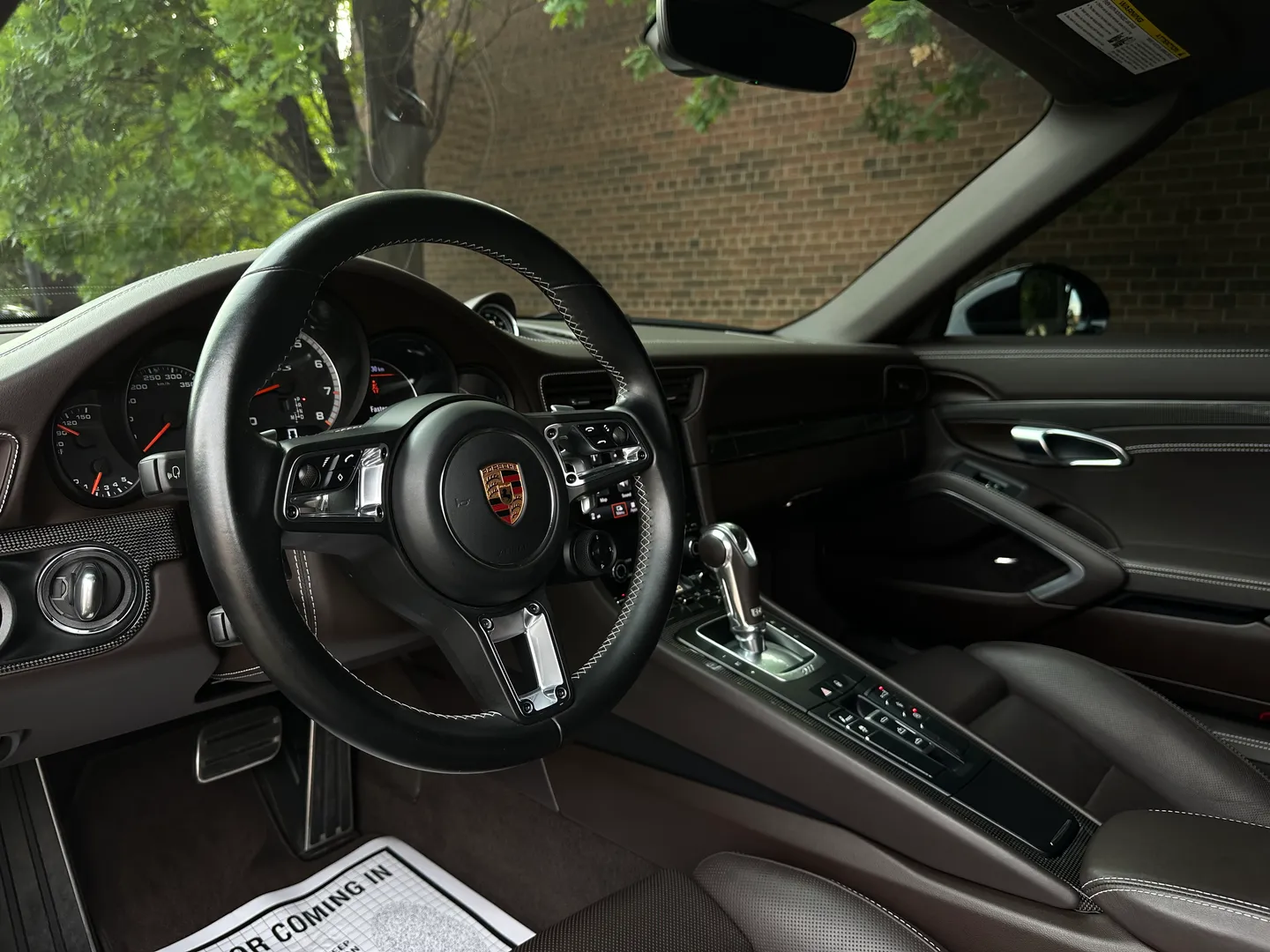 Porsche 911 Turbo S Cabriolet — photo 44