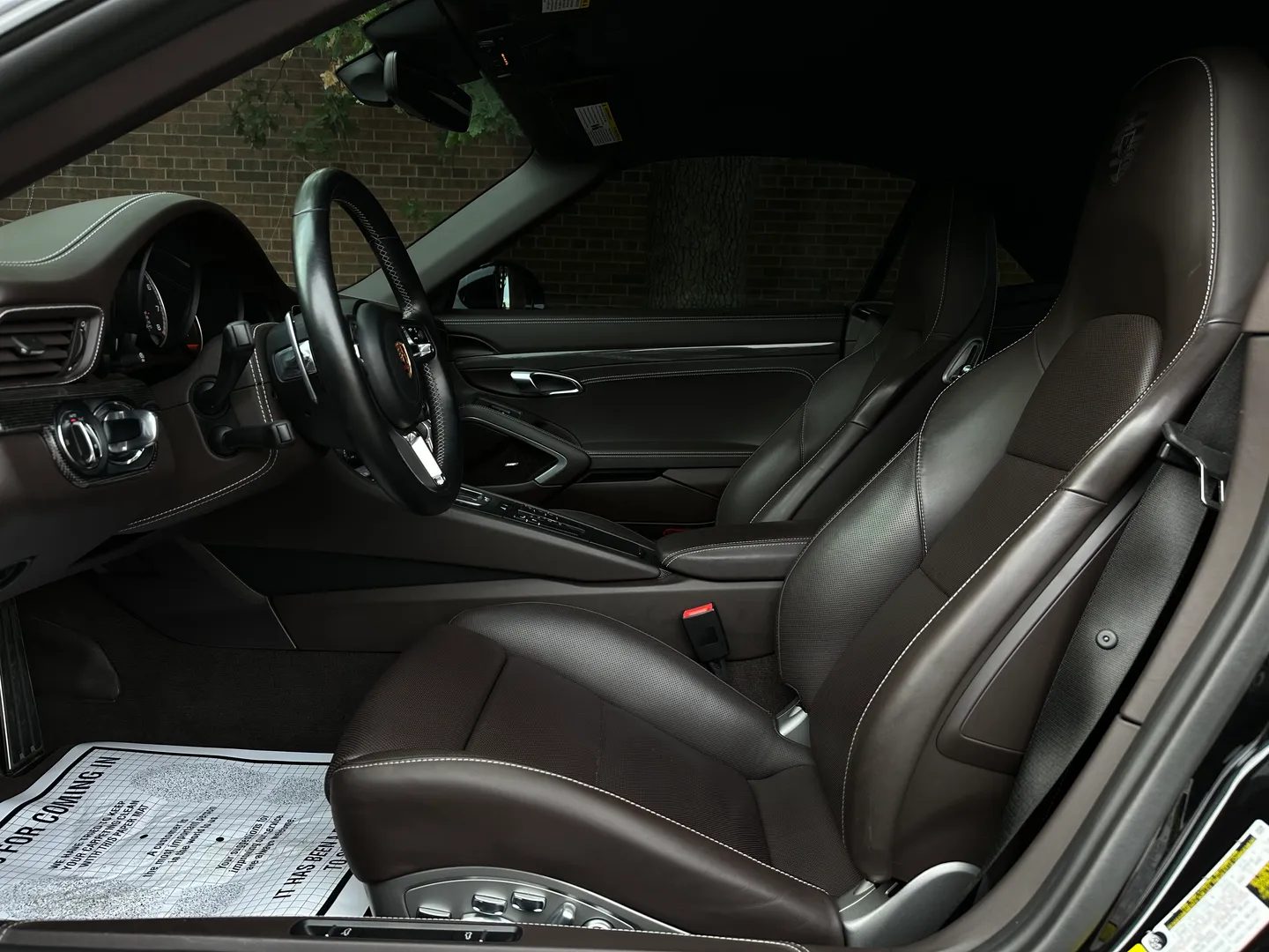 Porsche 911 Turbo S Cabriolet — photo 45