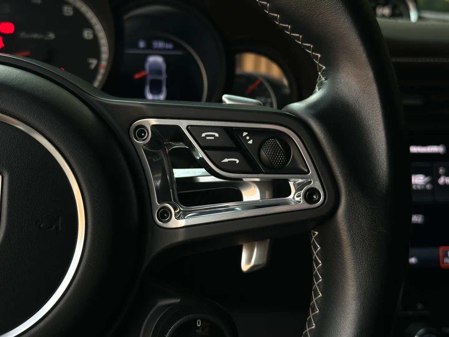 Porsche 911 Turbo S Cabriolet — photo 87